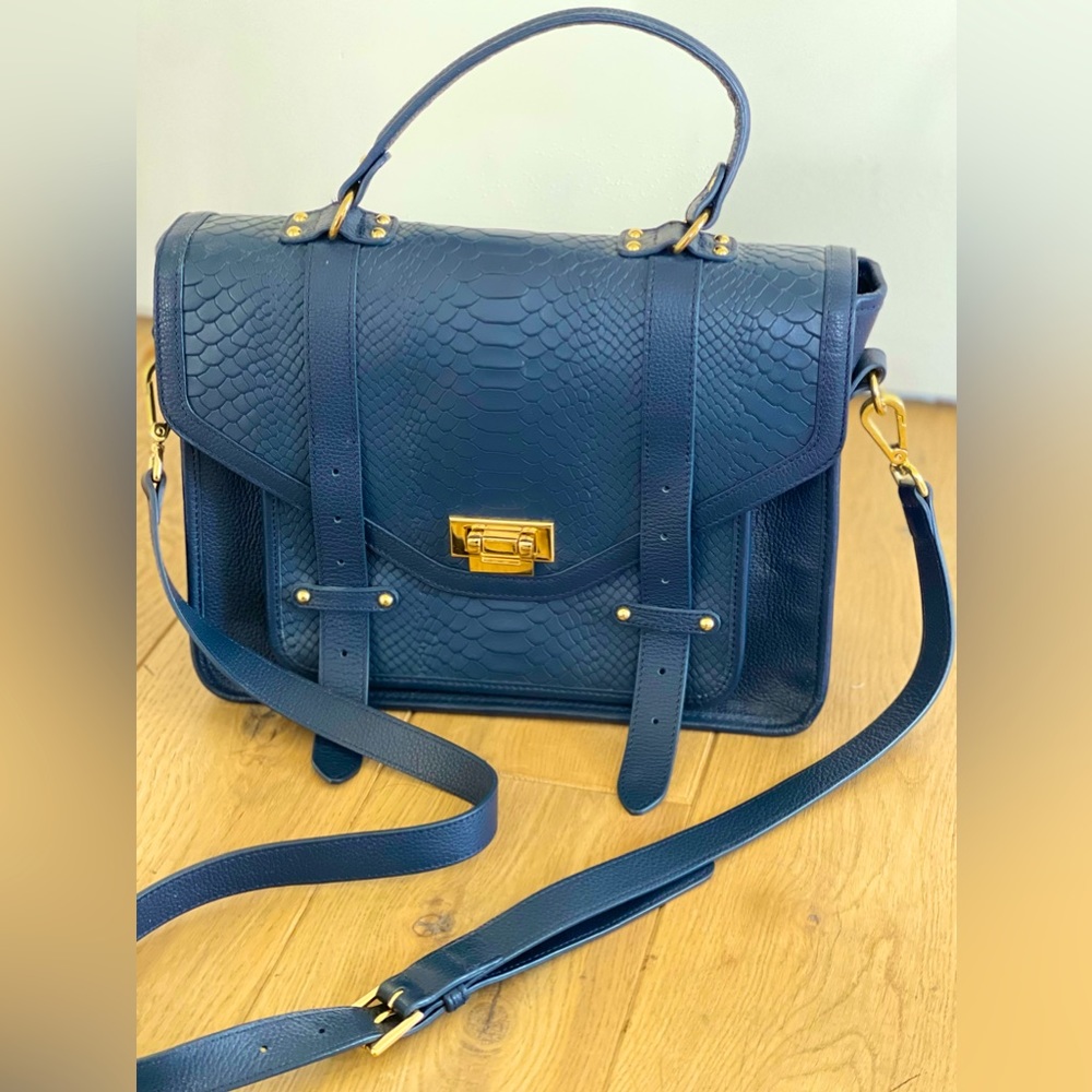 Gigi New York gorgeous blue satchel with very minor wear